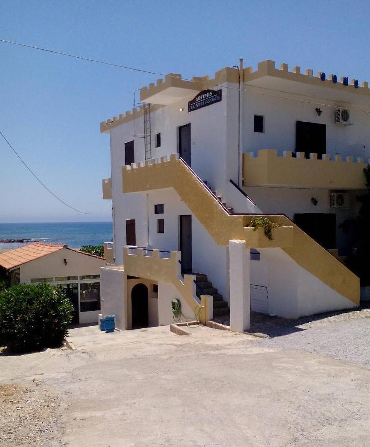 Artemis Rooms Frangocastelo Екстер'єр фото