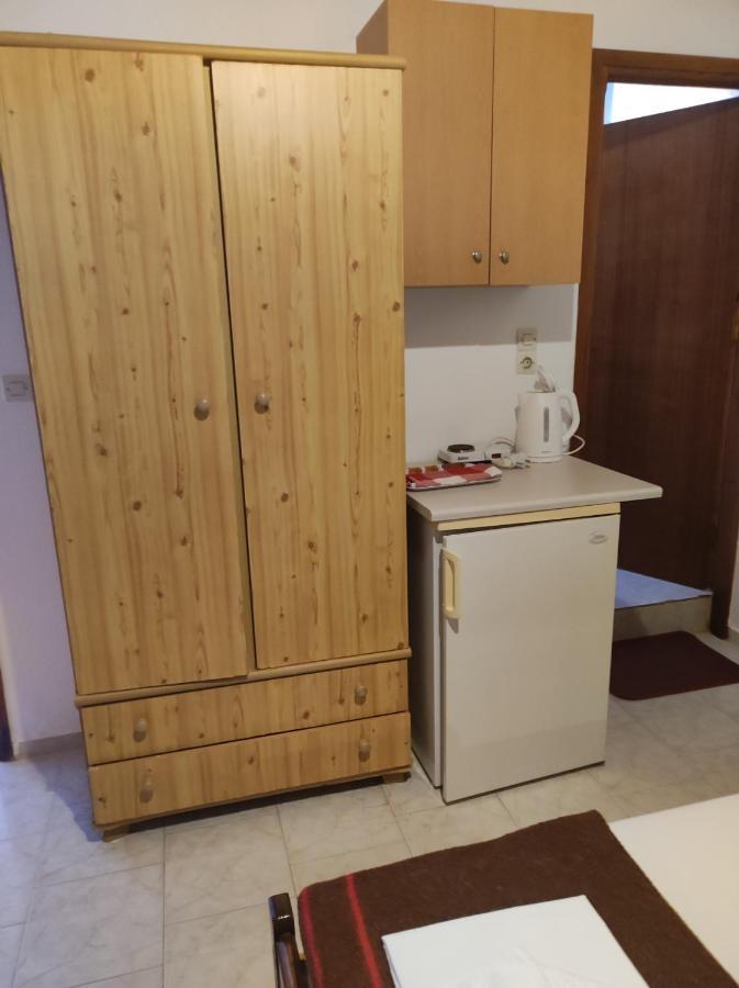 Artemis Rooms Frangocastelo Екстер'єр фото