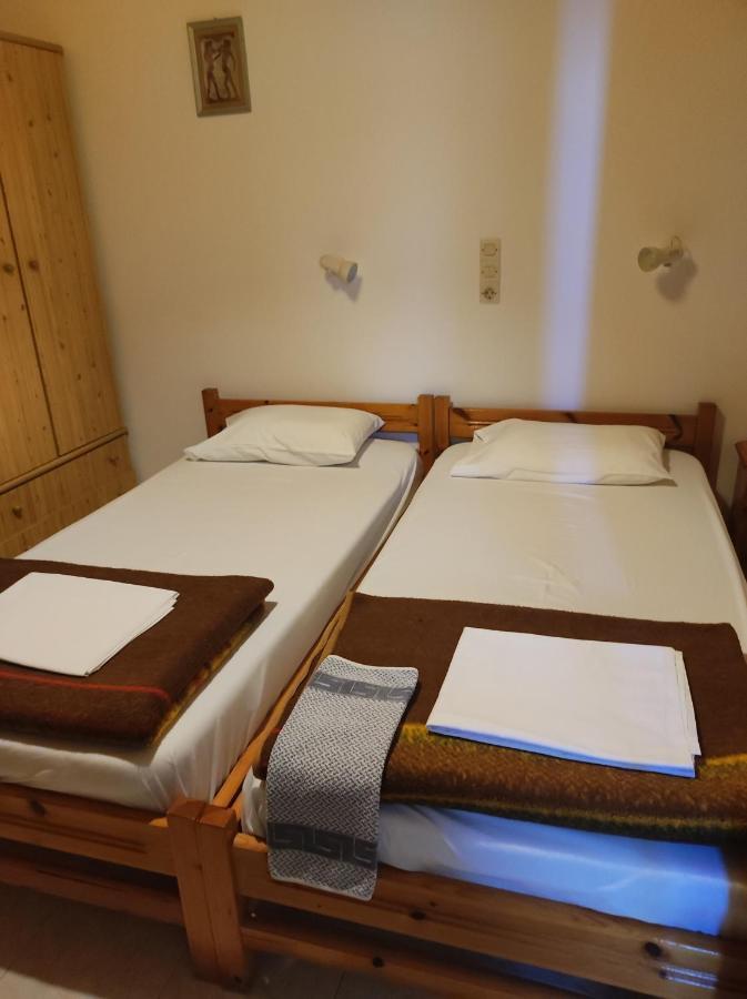 Artemis Rooms Frangocastelo Екстер'єр фото
